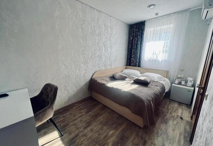 غرفة قياسية, Kharkovlux