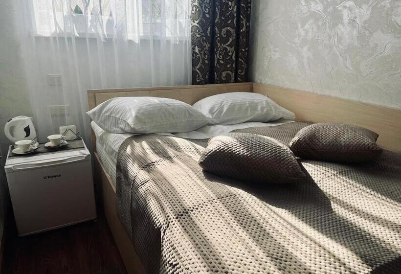 غرفة قياسية, Kharkovlux