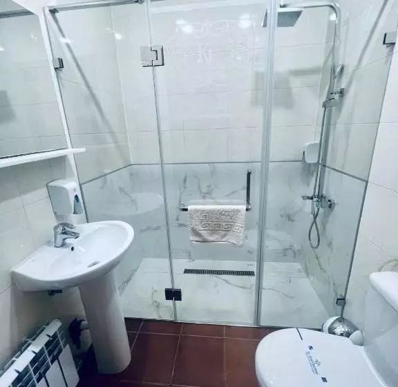 סוויטת ג'וניור, Kharkovlux