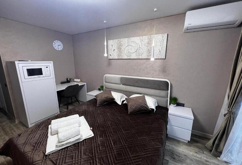 غرفة ديلوكس مزودة بشرفة, Kharkovlux