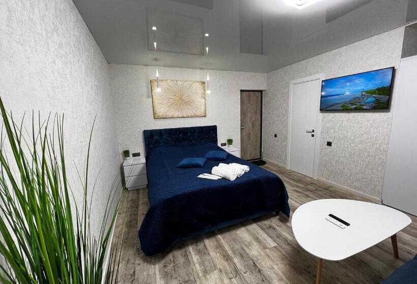 غرفة ديلوكس رباعية, Kharkovlux