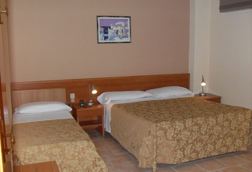 חדר סטנדרט לשלושה, Pompei