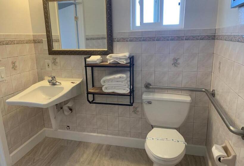 身障者適用スタンダードルーム, Travelers Inn