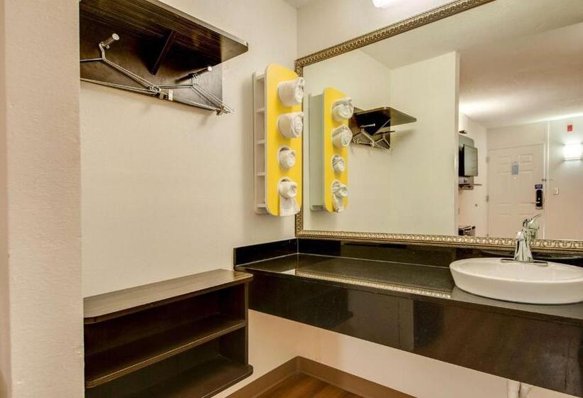 غرفة قياسية, Motel 6jennings, La