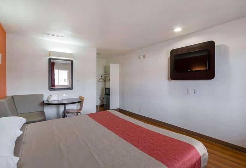 Standard Szoba King Size Bed, Motel 6el Paso, Tx  Airport  Fort Bliss