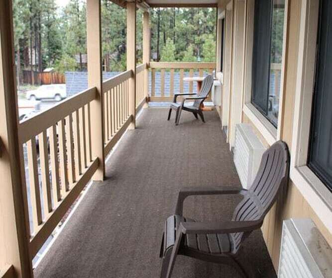 חדר סטנדרט עם מיטת קינג, The Trailhead