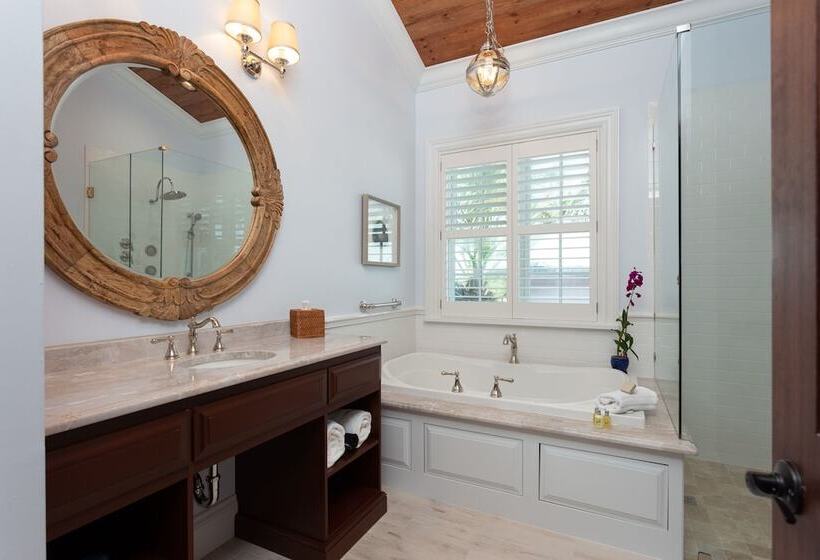 غرفة بريميوم مطلّة علي البحر, Port D'hiver Bed And Breakfast