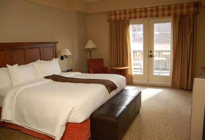 キングサイズベッドのスタンダードルーム, Calabogie Peaks Hotel, Ascend Hotel Collection