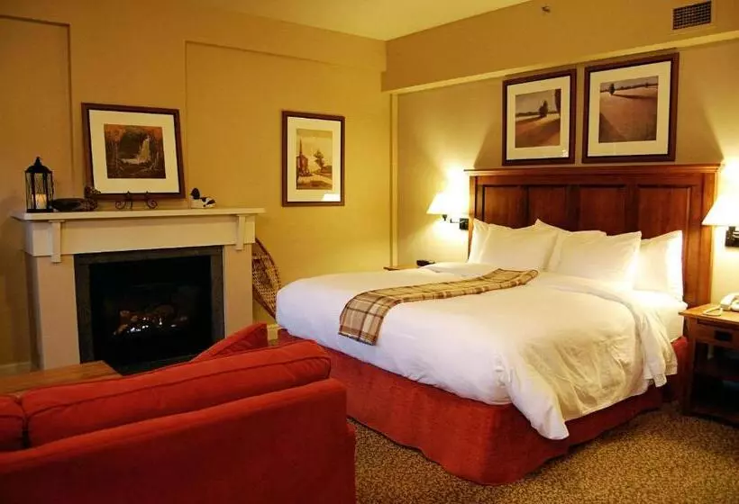 キングサイズベッドのスイートルーム, Calabogie Peaks Hotel, Ascend Hotel Collection