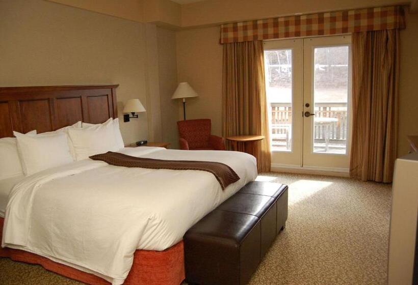 带大床的套房, Calabogie Peaks Hotel, Ascend Hotel Collection
