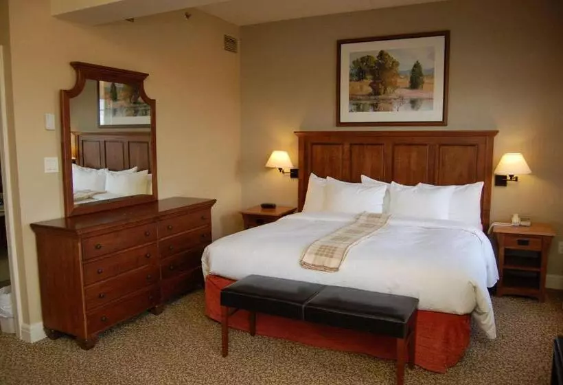 キングサイズベッドのスイートルーム, Calabogie Peaks Hotel, Ascend Hotel Collection