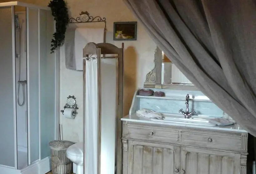 ベーシックルーム, B&b Aux Gaietés De La Sabotière