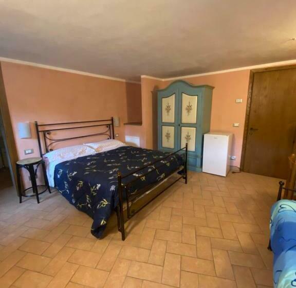 スタンダードトリプルルーム, B&b Marina