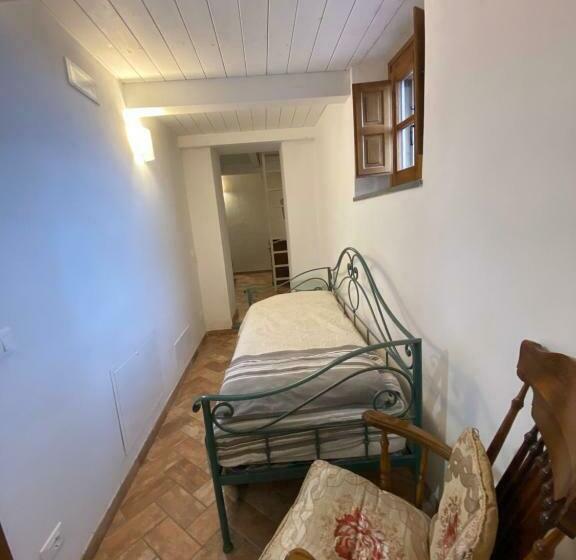 スタンダードトリプルルーム, B&b Marina