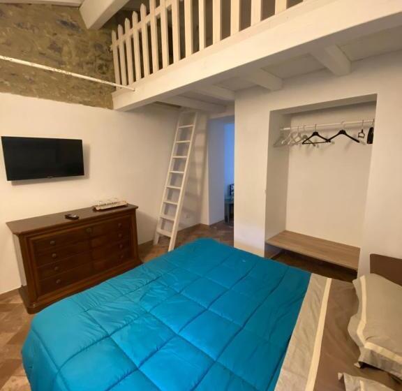 اتاق استاندارد سه نفره, B&b Marina