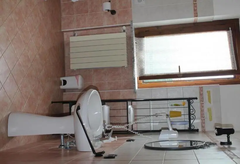 ファミリールーム, Piccola Perla Guest House