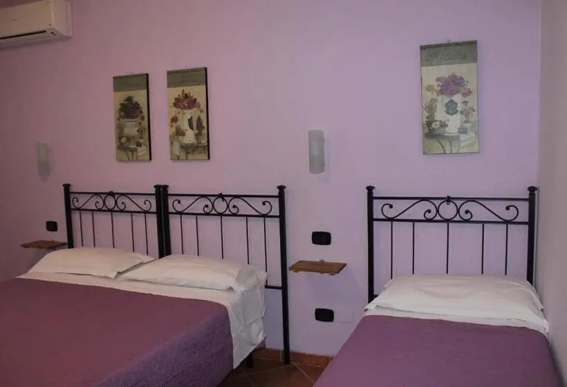 スタンダードトリプルルーム, Piccola Perla Guest House
