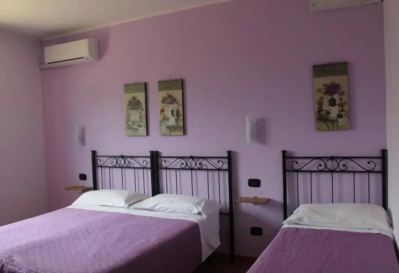 スタンダードトリプルルーム, Piccola Perla Guest House