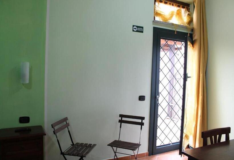 Номер Стандарт Трехместный, Piccola Perla Guest House