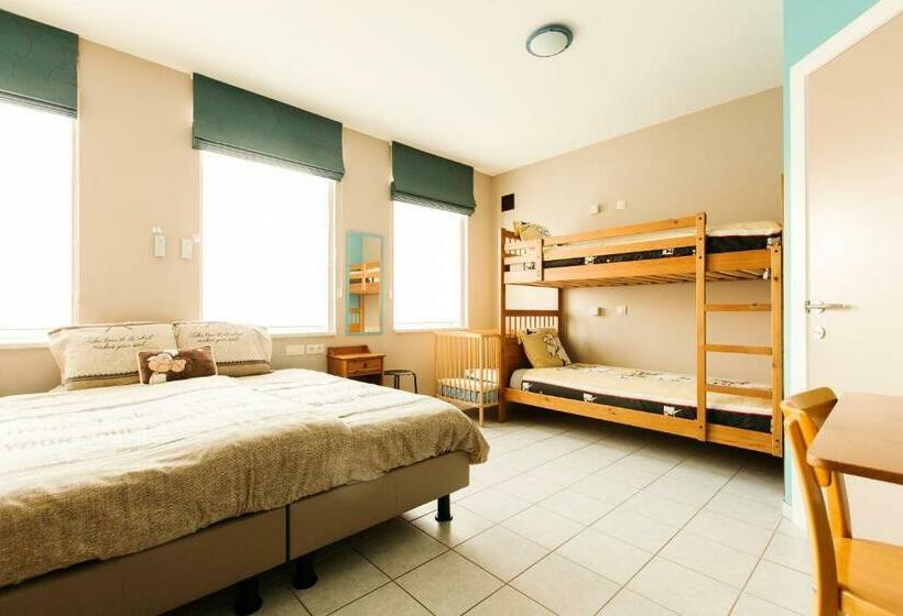 اتاق خانوادگی, B&b Hoeve De Schapenkop