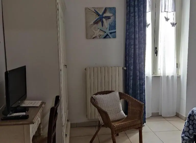 اتاق استاندارد با چشم‌انداز باغ, Mediterraneo Camere