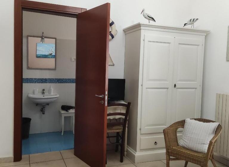 标准房带园景, Mediterraneo Camere