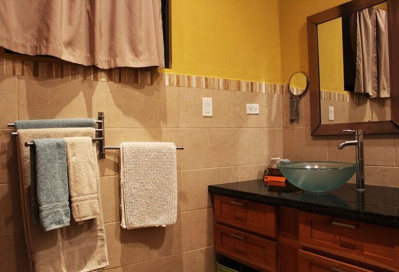 غرفة قياسية سرير مزدوج, Casa De Montaña Bed & Breakfast