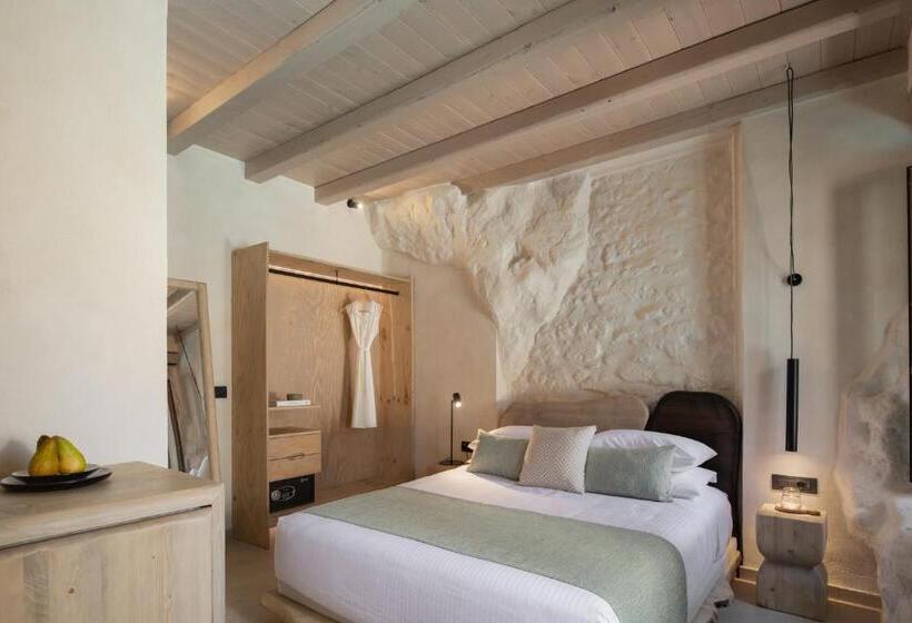 נוף לבריכה, Manili Boutique Suites & Villas