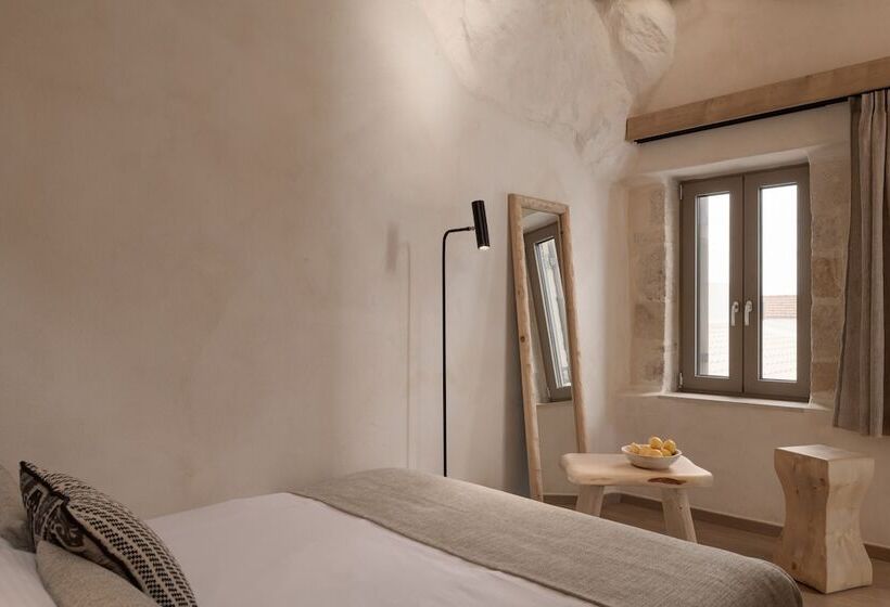 נוף לבריכה, Manili Boutique Suites & Villas