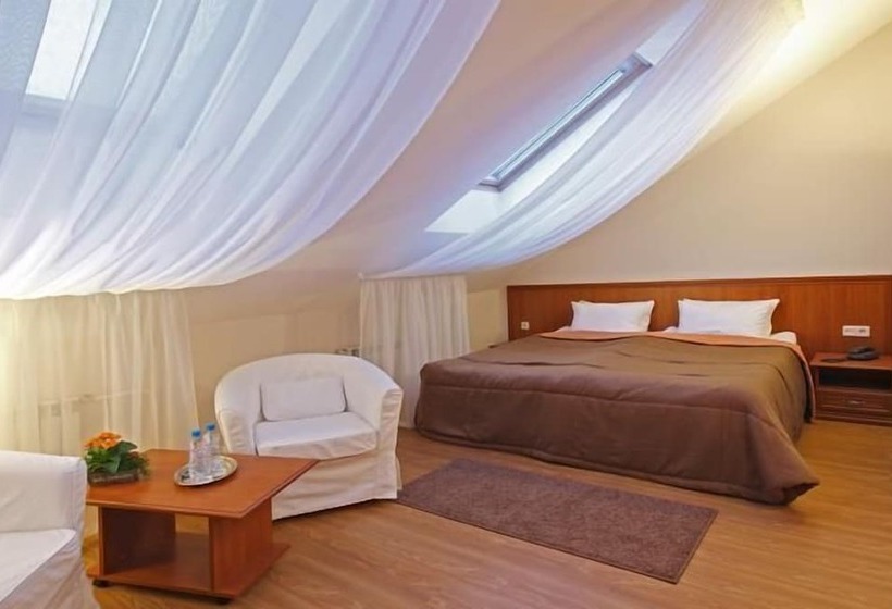 اتاق سوپریور, Taganka