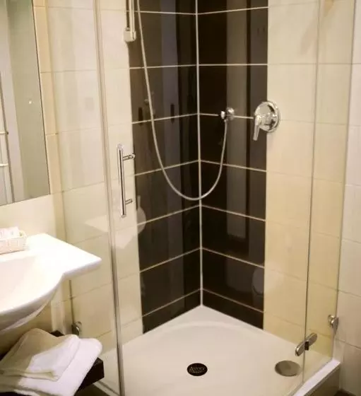 اتاق لوکس, Astory Plzeň