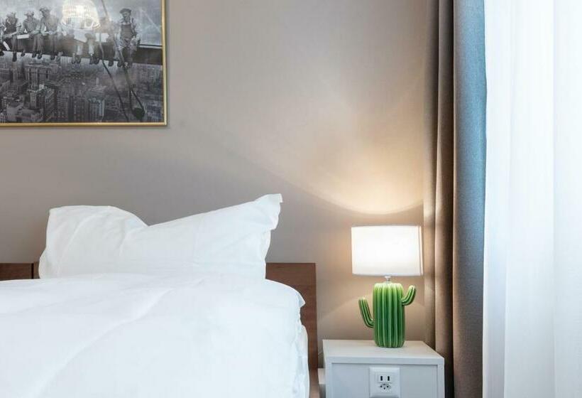 Номер Стандарт Вид на Сад, Birsighof Basel City Center