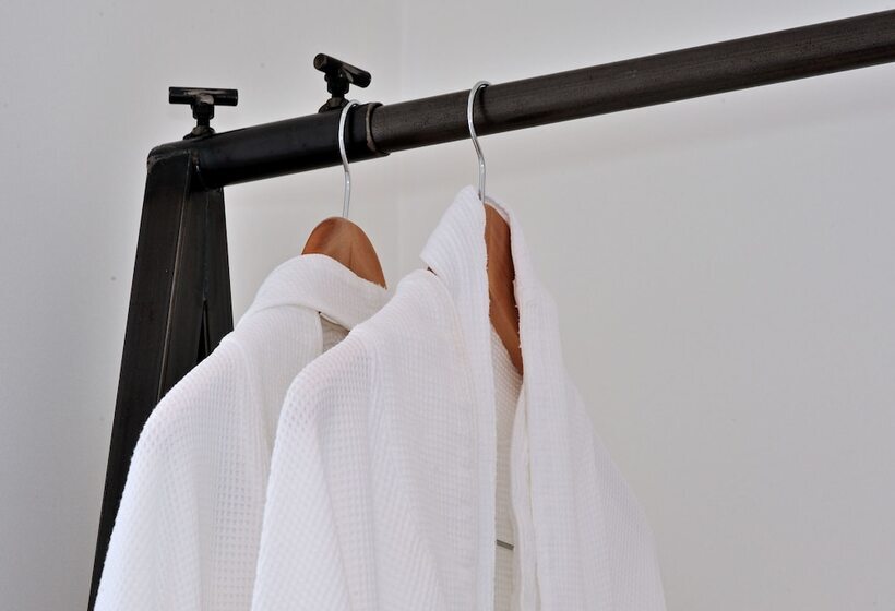 インサイドデラックスルーム, Dysart Boutique Hotel Solar Power