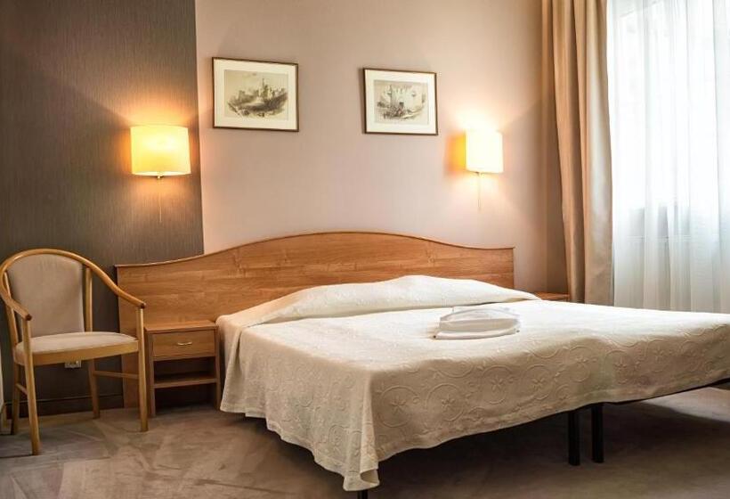 스탠다드 룸, Gaja