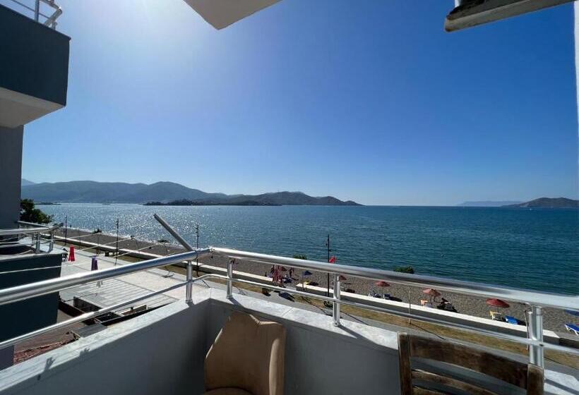 חדר דלוקס נוף לים, Ibrahim Bey