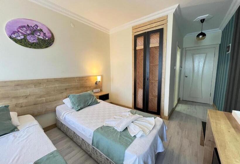 חדר דלוקס נוף לים, Ibrahim Bey