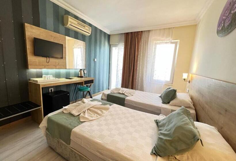 חדר דלוקס נוף לים, Ibrahim Bey