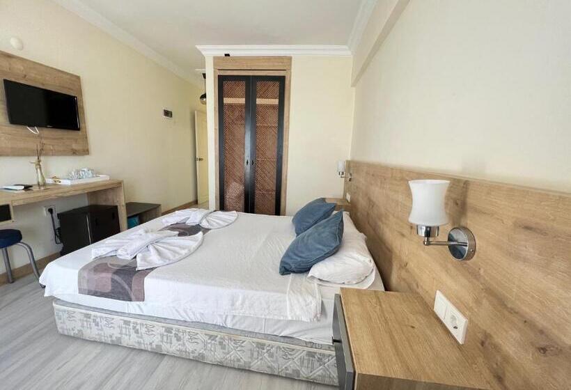 חדר דלוקס נוף לים, Ibrahim Bey