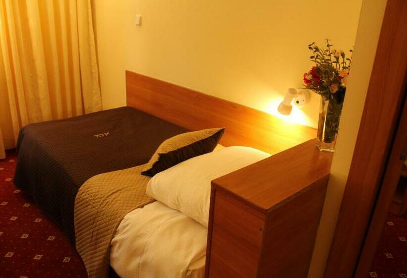 اتاق استاندارد یک نفره, Kompleks Antałówka Termy & Med