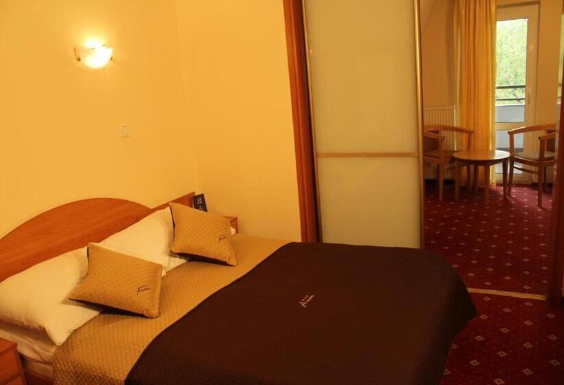 استودیوی استاندارد, Kompleks Antałówka Termy & Med