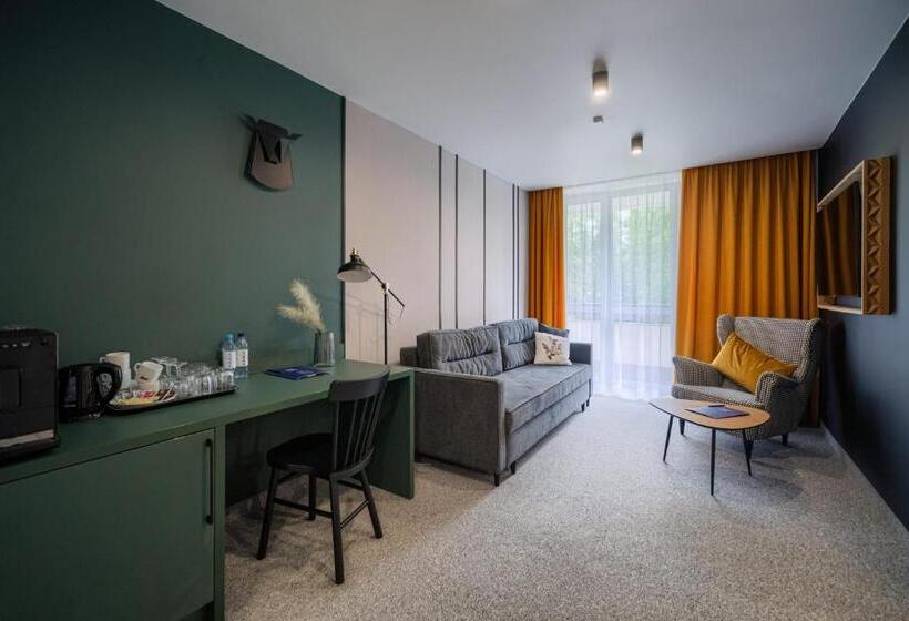 استودیوی لوکس, Kompleks Antałówka Termy & Med