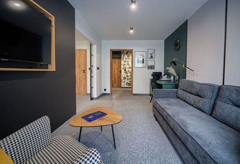 استودیوی لوکس, Kompleks Antałówka Termy & Med