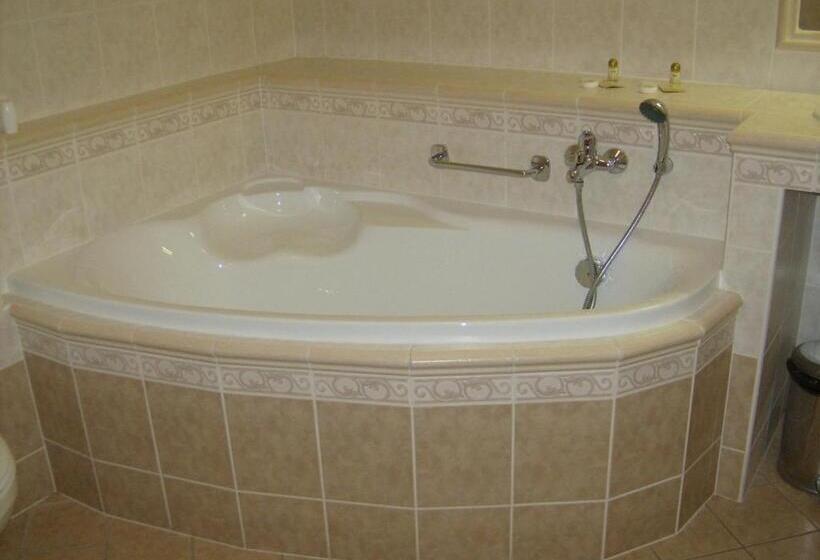 غرفة قياسية, Maria