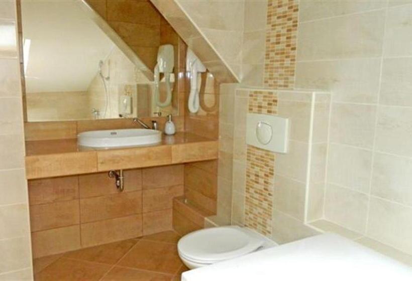 غرفة إقتصادية, Maria