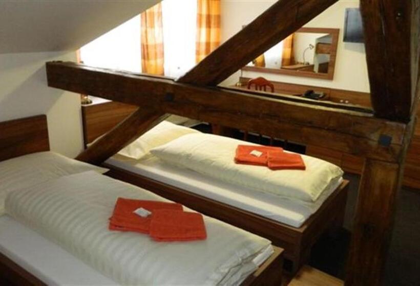 غرفة إقتصادية, Maria