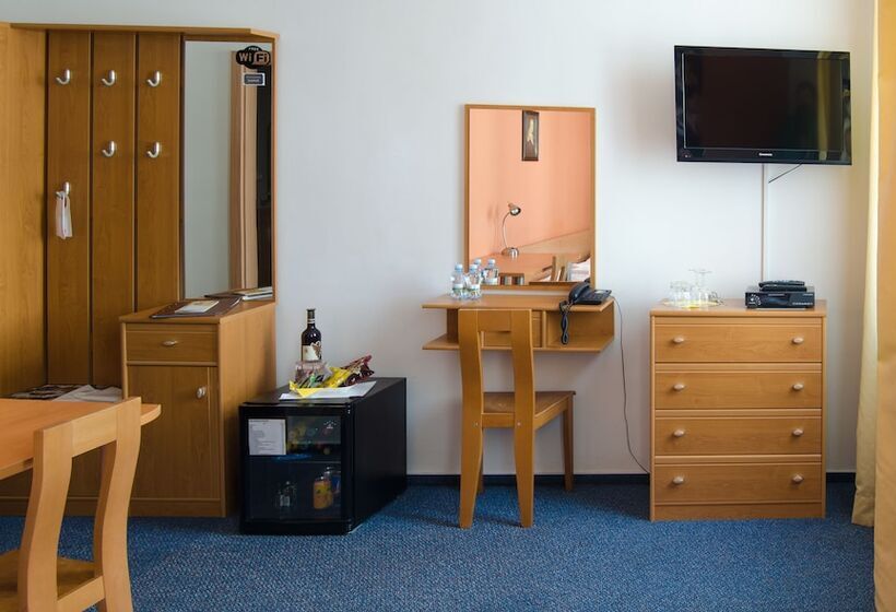 غرفة قياسية, Maria