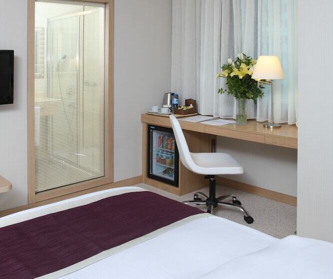 اتاق استاندارد, Masel