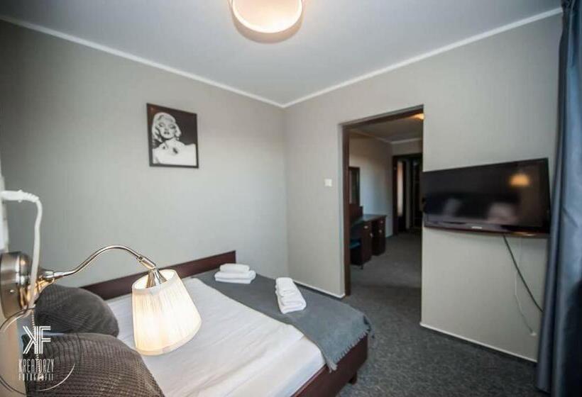 Номер Стандарт Трехместный, Otomin