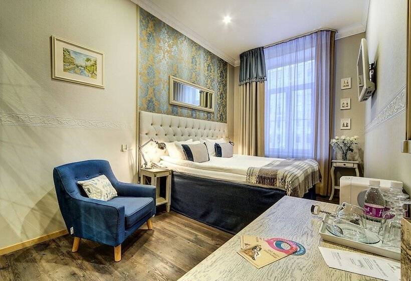 غرفة قياسية مطلّة علي النهر, Pushka Inn