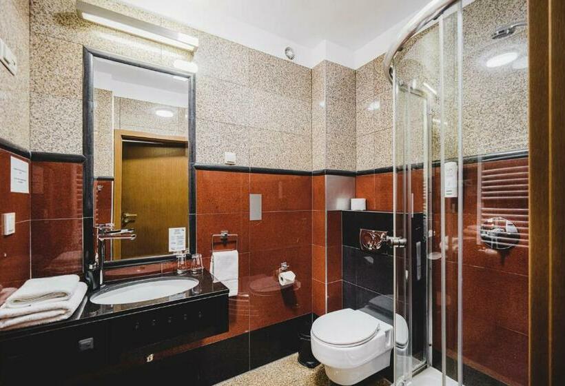 اتاق استاندارد یک نفره, Solaris